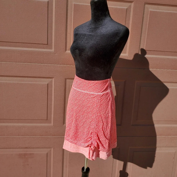 Athleta Crossroads Burnout Skirt Size Small Watermelon Pink Double Layer Ruched - Picture 2 of 16